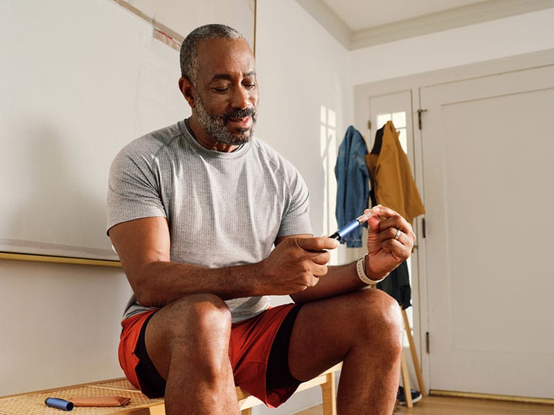 Man holding an InPen